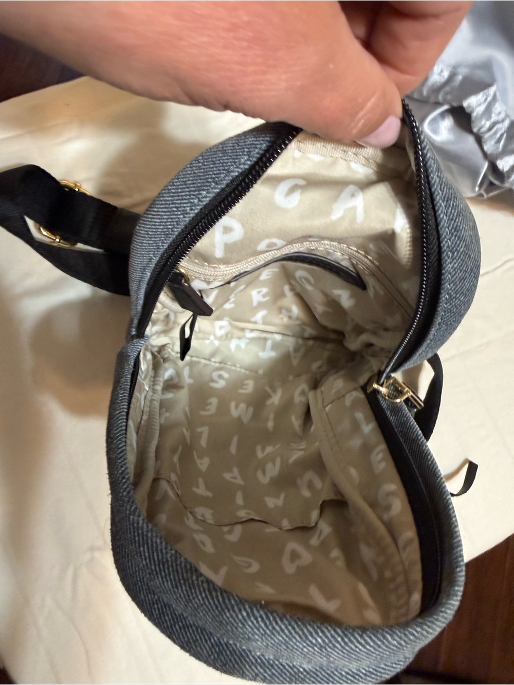Aimee Kestenberg Tamitha Mini Sling Bag Real leather made to look like denim - Picture 3 of 4